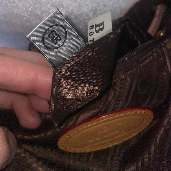 Pink leather drawstring bucket bag with gold hardware by WHY HarnessGlobal - Picture 6 of 8